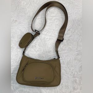 GUC lululemon athletica Crossbody Bag with nano pouch in Artifact